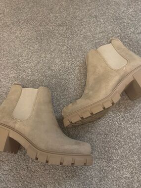 Beige Chunky Chelsea Booties - Women